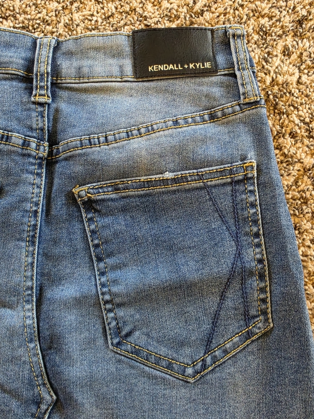 Kendall & Kylie Blue Distressed Denim Mini Skirt Size 25 - Picture 3 of 4